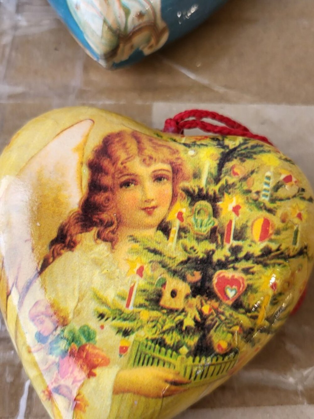Old Fashioned Decoupage Paper Mache Xmas Ornaments Old World Santa (6) in box - Picture 3 of 13
